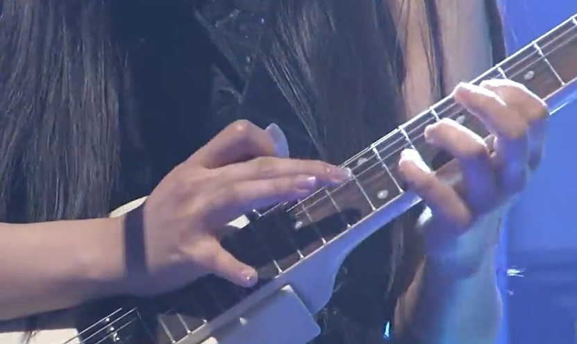 マニキュア ギター