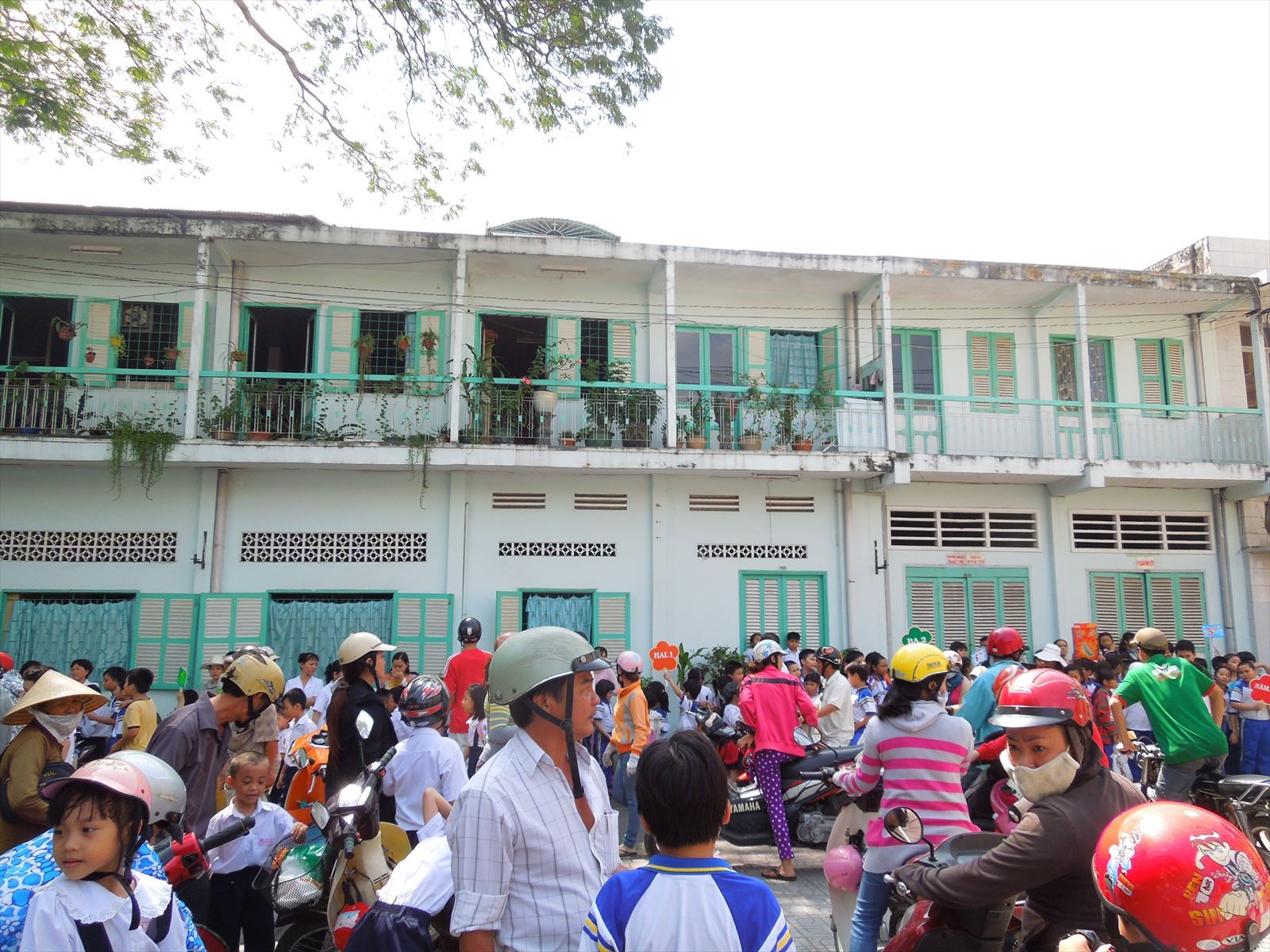 東南アジアに在住する場合子供の学校は日系とローカルどちらを選ぶ?